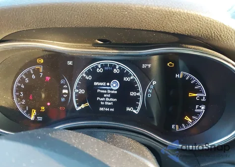 2022 Jeep Grand Cherokee Wk Laredo E 4X4 из США, поврежденный, VIN 1C4RJFAG2NC112520